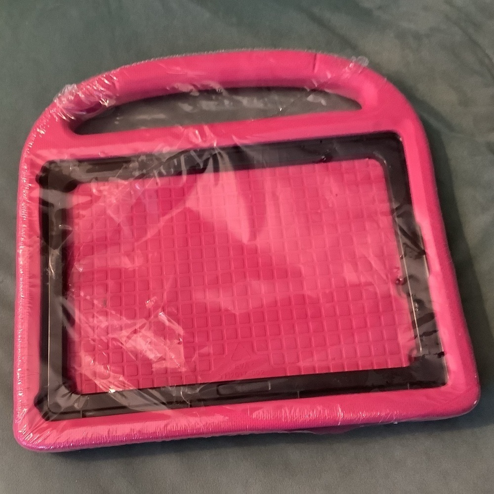 3/$20 NWT IPAD CASE